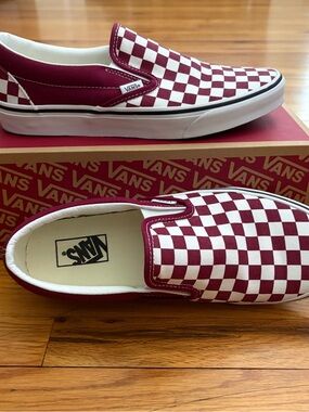 Vans Checkerboard Slip-On in Maroon and White